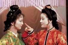 《红楼梦》中王熙凤为什么要放高利贷