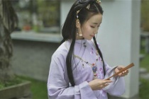 李香君生平简介