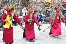 东巴舞的形式与风格