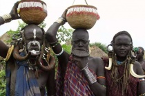 盘唇族是什么民族