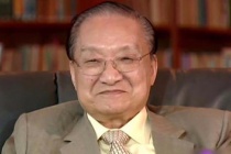 对金庸先生的人物评价