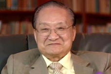 对金庸先生的人物评价