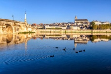 卢瓦尔河位于哪里