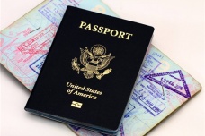 美国国籍和绿卡有什么区别