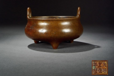 罕见清乾隆年制三足铜香炉值多少钱