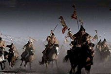 首崇满洲政策的弊端与改制