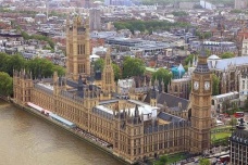 英国议会大厦是什么建筑风格