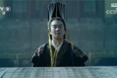刘贺为什么有继承皇位的资格