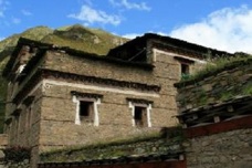 康巴藏族的民居是什么样的