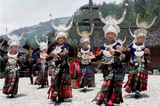 苗族舞蹈的特点