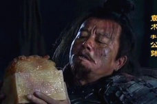 为什么说袁术是三国所有人的爸爸