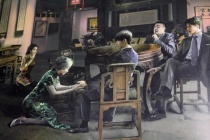 霍仙姑给张起灵跪下的原因