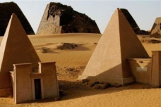 金字塔的发展演变