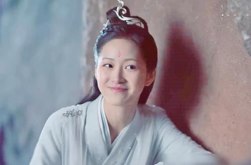 陆嫣然（小银花）