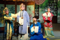 黄梅戏罗帕记剧情是怎样的