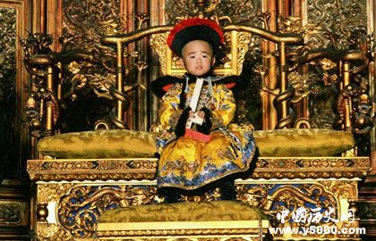 坐故宫龙椅的下场_故宫龙椅为什么不能坐_坐故宫龙椅会怎么样_中国历史网