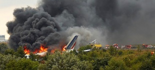 2005年8月2日：法国航空358号航班事故