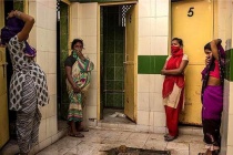 印度人上厕所为什么不用卫生纸