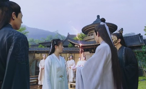 璇玑种出的心灯在司凤手中消散