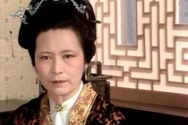 王夫人为什么撵晴雯