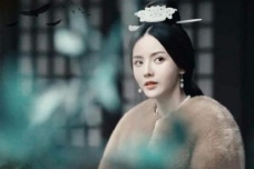 甄宓嫁给曹丕后擅室数岁