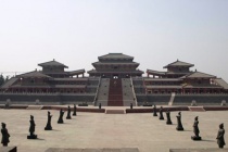 光武帝定都洛阳的分析