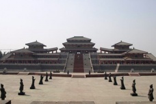 光武帝定都洛阳的分析