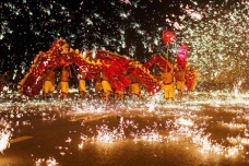 铜梁龙舞是一种什么艺术形式