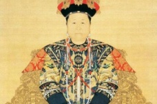 康熙为什么没将已死三十多年的孝庄安葬？