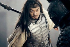 马超攻打冀城失败后投靠了谁