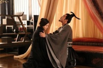 甄宓死后为什么头发遮面口塞糠