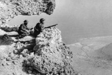 昔兰尼加战役：沙漠之狐隆美尔刮起沙漠旋风