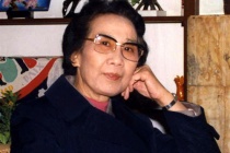 袁雪芬生平简介