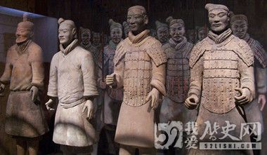 秦兵马俑存在活人俑？