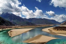 雅鲁藏布江的历史变迁