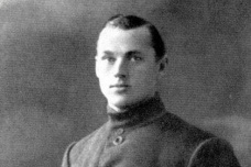 苏德战争逆境英雄罗科索夫斯基简介