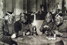 防毒面具的发明：一战残酷的佐证