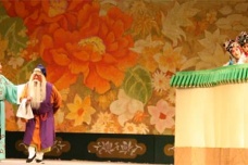 《墙头马上》赏析