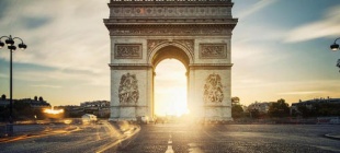 1836年7月29日：凯旋门竣工