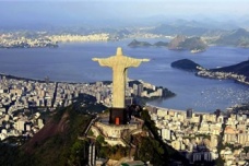 巴西耶稣山怎么建成的