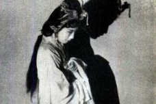 袁雪芬生平简介