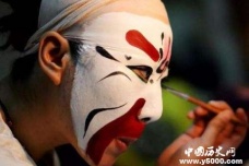 戏曲中曹操白脸的原因