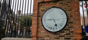 1924年2月5日：格林尼治标准时间开始校对