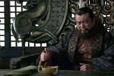袁绍生平简介