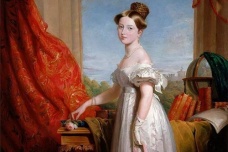 维多利亚女王登基初露锋芒