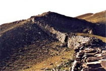 秦朝修筑万里长城的原因