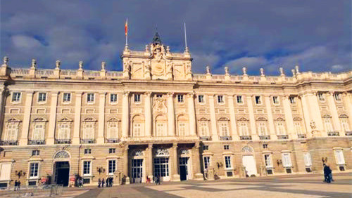 西班牙东方宫的建筑特色