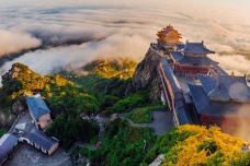 关于老君山的民间传说故事