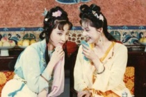 探春喜欢黛玉还是宝钗