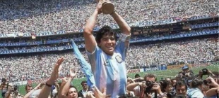 1997年10月29日：马拉多纳退役